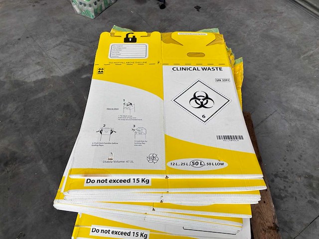 Afvalemmers, desinfectie middelen en clinical waste verpakkingen - afbeelding 6 van  6