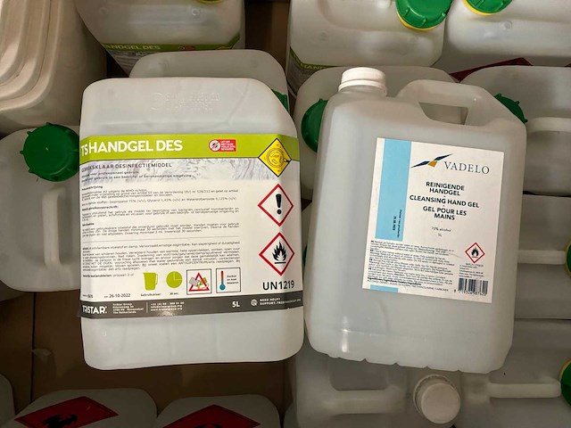 Afvalemmers, desinfectie middelen en clinical waste verpakkingen - afbeelding 3 van  7