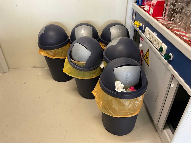Afvalemmers & prullenbakken (12x) - afbeelding 3 van  3