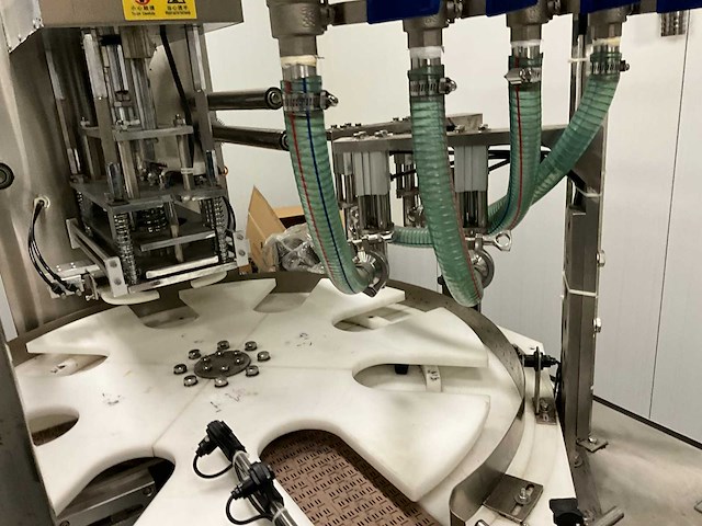 Afvul-, sluit- en etiketteerlijn - afbeelding 2 van  27