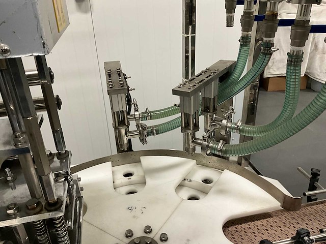 Afvul-, sluit- en etiketteerlijn - afbeelding 25 van  27