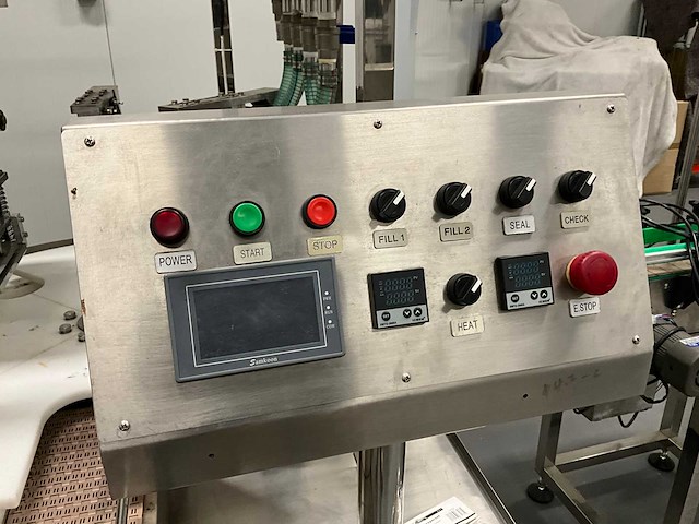 Afvul-, sluit- en etiketteerlijn - afbeelding 27 van  27