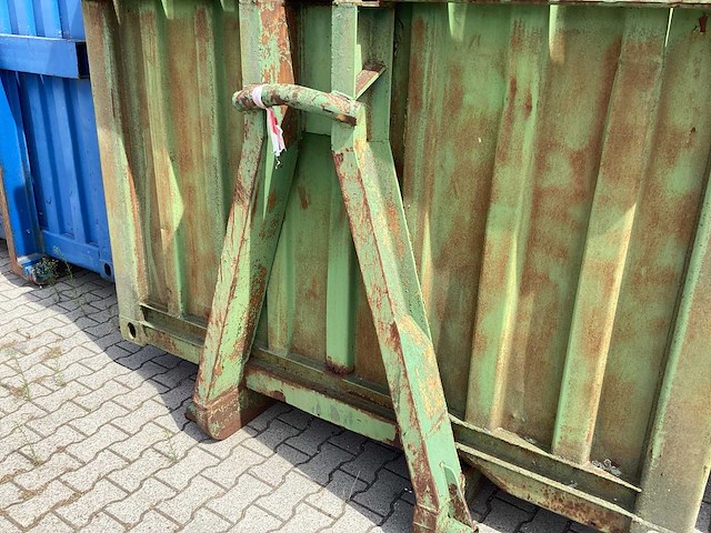 Afzet afvalcontainer haakarm - afbeelding 2 van  8