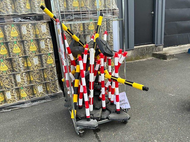 Afzet paal (30x) - afbeelding 1 van  4