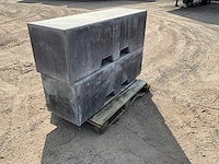 Afzetblok beton antraciet 160 cm (2x) - afbeelding 2 van  7
