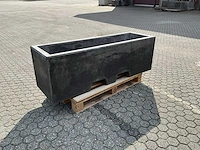 Afzetblok beton met bloembak antraciet 160 cm - afbeelding 6 van  9