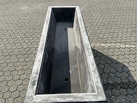 Afzetblok beton met bloembak antraciet 160 cm - afbeelding 9 van  9
