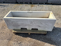 Afzetblok/bloembak beton - grijs 156 x 50 x 50 cm - afbeelding 1 van  4