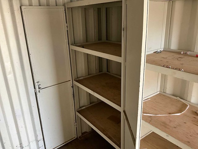 Afzetcontainer (20ft) - afbeelding 4 van  10