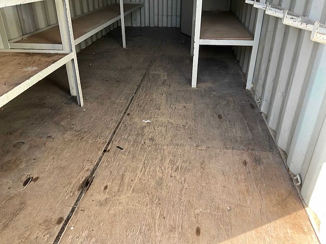 Afzetcontainer (20ft) - afbeelding 9 van  10