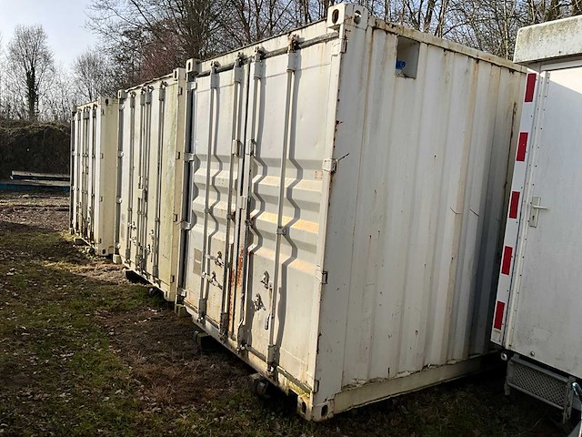 Afzetcontainer (20ft) - afbeelding 1 van  10