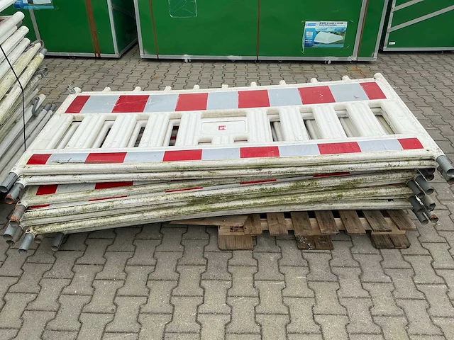 Afzethekken rood/wit kunststof - afbeelding 1 van  4