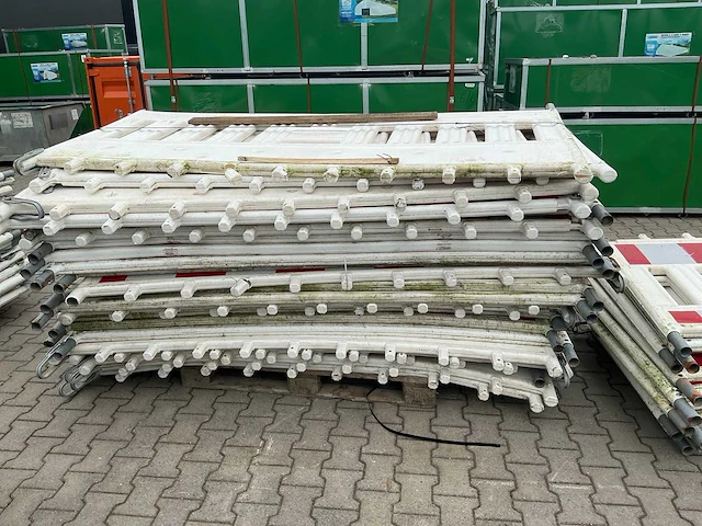 Afzethekken rood/wit kunststof - afbeelding 1 van  2