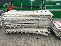 Afzethekken rood/wit kunststof