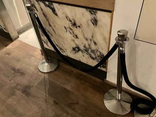 Afzetpaal met koord (3x) - afbeelding 2 van  2