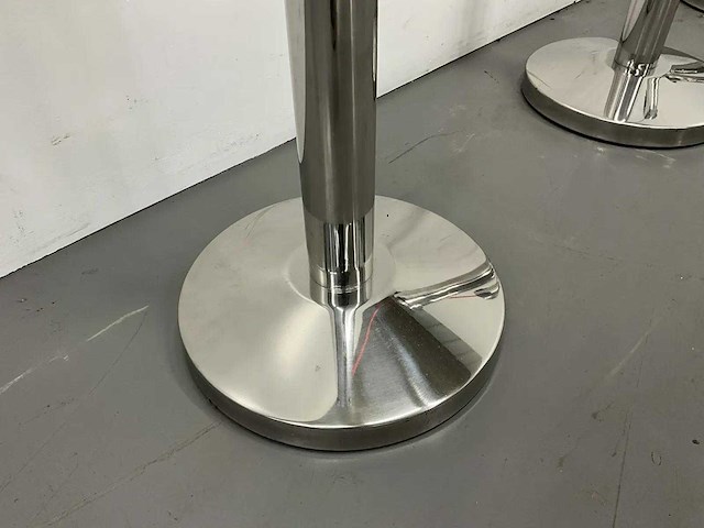 Afzetpaal met trekband (4x) - afbeelding 5 van  5