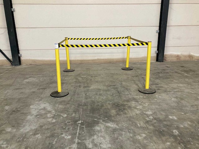 Afzetpaal uittrekbaar lint (4x) - afbeelding 1 van  4