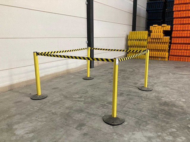 Afzetpaal uittrekbaar lint (4x) - afbeelding 2 van  4