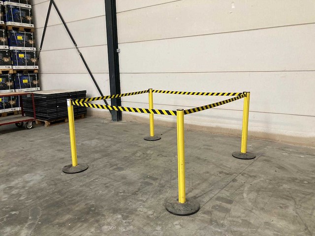 Afzetpaal uittrekbaar lint (4x) - afbeelding 3 van  4