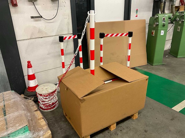 Afzetpaaltjes - afbeelding 1 van  7
