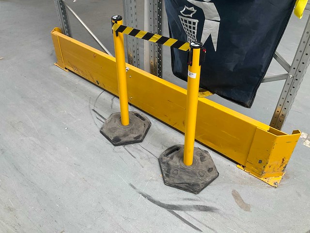 Afzetpalen (2x) - afbeelding 1 van  2