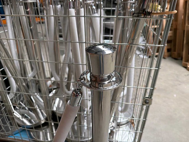 Afzetpalen met koord (19x) - afbeelding 4 van  5