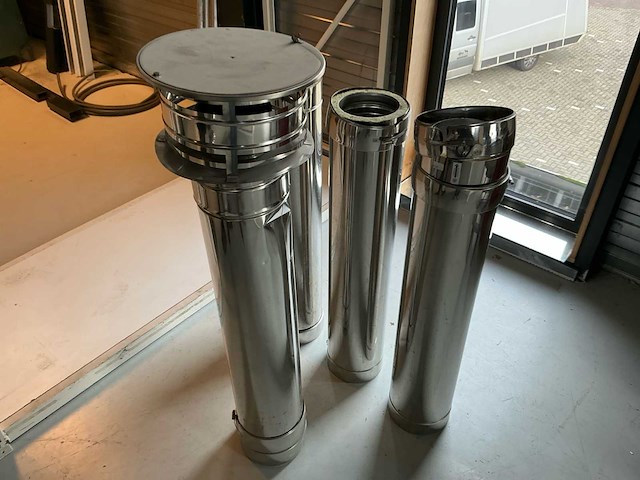 Afzuig / schoorsteen buizen (4x) - afbeelding 1 van  3