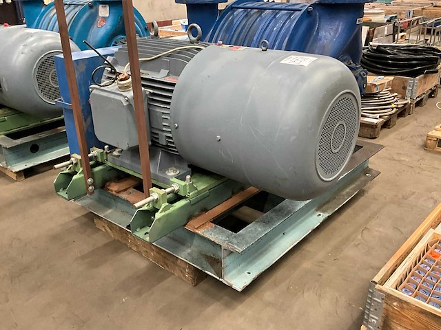 Afzuiging + elektro motor - afbeelding 6 van  10