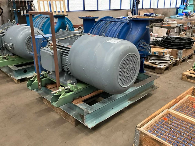 Afzuiging + elektro motor - afbeelding 1 van  10