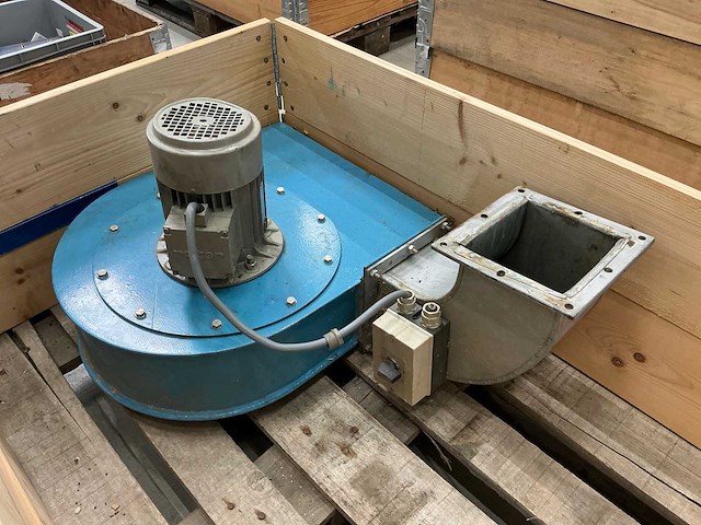 Afzuiging - afbeelding 3 van  4