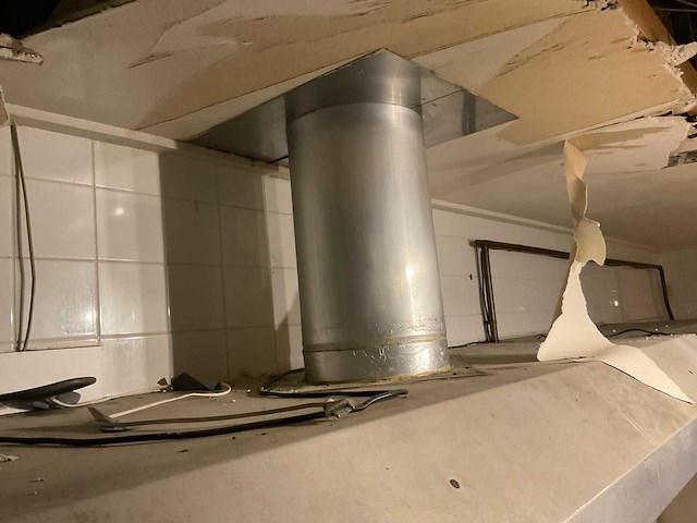 Afzuigkap met motor (2x) - afbeelding 3 van  4