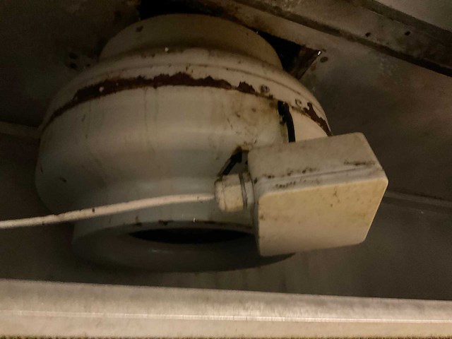 Afzuigkap met motor (2x) - afbeelding 4 van  4