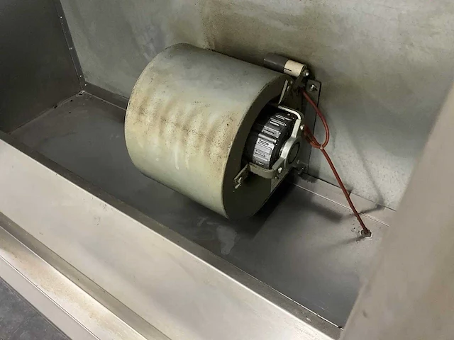 Afzuigkap met motor - afbeelding 6 van  6