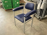 Aga bloedafname stoel en tabouret - afbeelding 3 van  5
