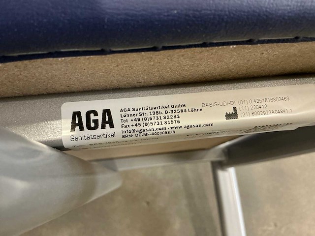 Aga bloedafname stoel en tabouret - afbeelding 1 van  5