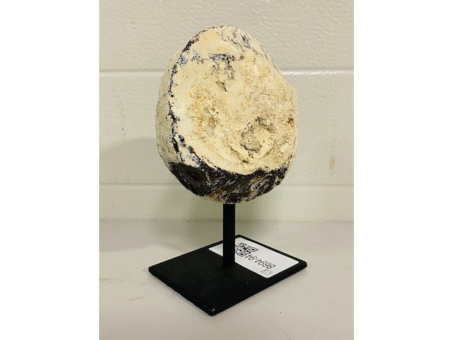 Agaat geode op metalen standaard - afbeelding 3 van  4