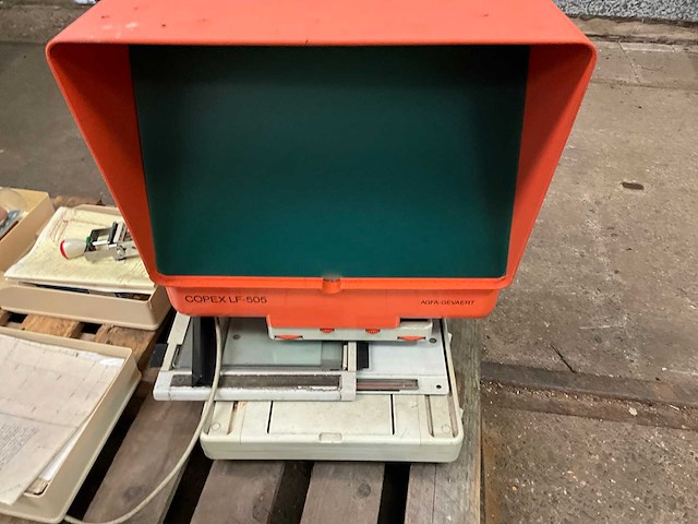 Agfa-gevaert copex lf-505 microfilm-microfiche reproductieapparaat. - afbeelding 3 van  5