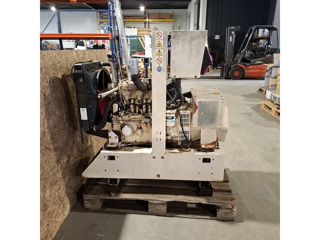 Aggregaat 10 kva, lister - afbeelding 19 van  25