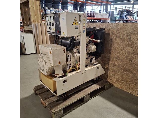 Aggregaat 10 kva, lister - afbeelding 20 van  25