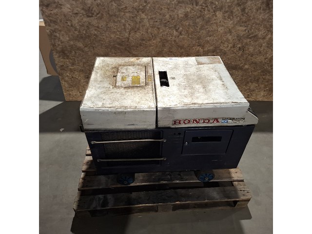 Aggregaat 6kva, honda, ex5500 benzine - afbeelding 12 van  19