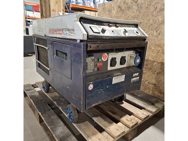 Aggregaat 6kva, honda, ex5500 benzine - afbeelding 13 van  19