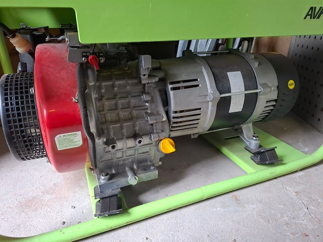 Aggregaat avr praxio px 5000m - afbeelding 3 van  4