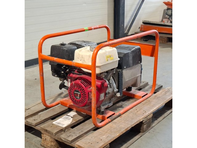 Aggregaat benzine 6,5kva 1x230v pa 1x400v europower generators, ep6500t, bouwjaar 2018 - afbeelding 1 van  12