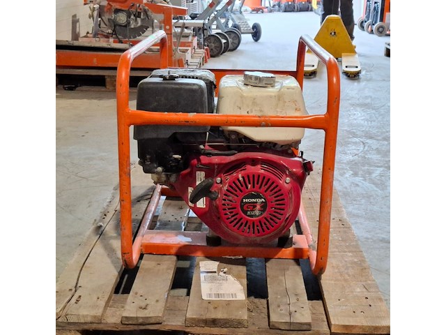 Aggregaat benzine 6,5kva 1x230v pa 1x400v europower generators, ep6500t, bouwjaar 2018 - afbeelding 12 van  12