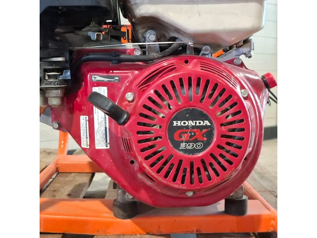 Aggregaat benzine 6,5kva 1x230v ra 1x400v e-power, ep6500t, bouwjaar 2018 - afbeelding 3 van  9