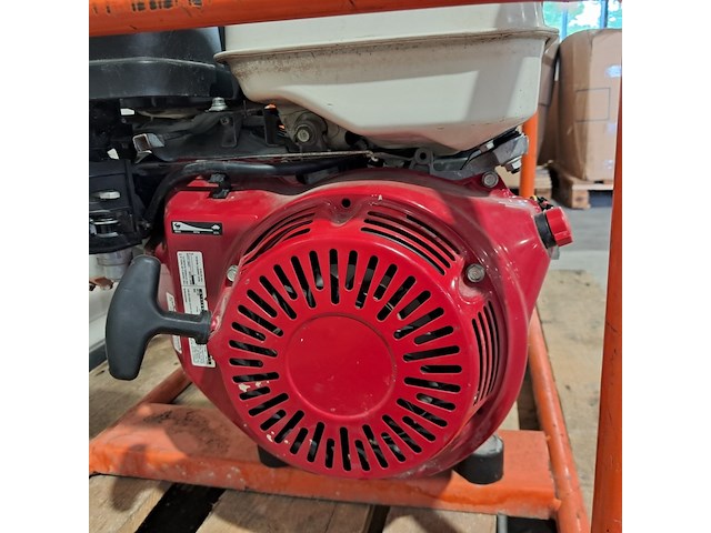 Aggregaat benzine 6,5kva 1x230v ra 1x400v e-power, ep6500t, bouwjaar 2018 - afbeelding 4 van  10