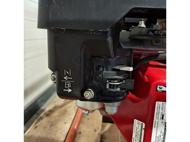 Aggregaat benzine 6,5kva 1x230v ra 1x400v e-power, ep6500t, bouwjaar 2018 - afbeelding 6 van  10