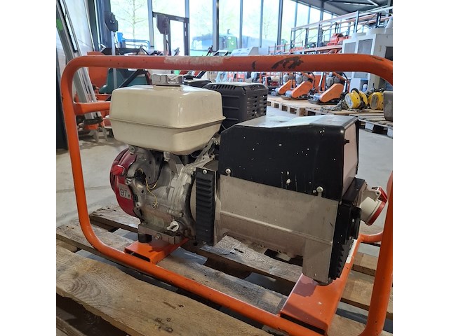 Aggregaat benzine 6,5kva 1x230v ra 1x400v europower generators, ep6500t, bouwjaar 2018 - afbeelding 4 van  8