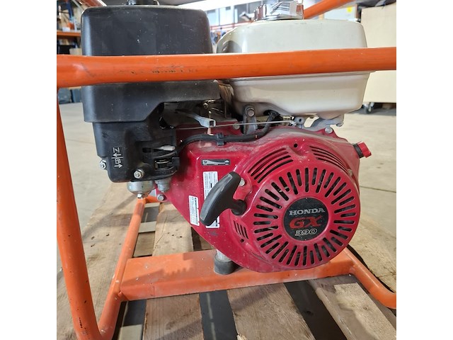 Aggregaat benzine 6,5kva 1x230v ra 1x400v europower generators, ep6500t, bouwjaar 2018 - afbeelding 5 van  8