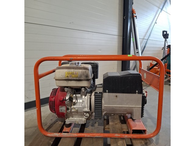 Aggregaat benzine 6,5kva 1x230v ra 1x400v europower generators, ep6500t, bouwjaar 2022 - afbeelding 3 van  7